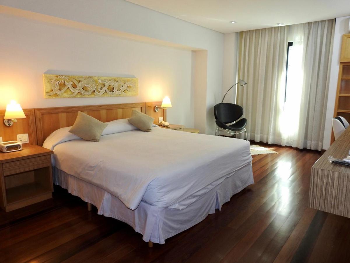 Constantino Hotel e Eventos Juiz de Fora Esterno foto A bedroom at the hotel