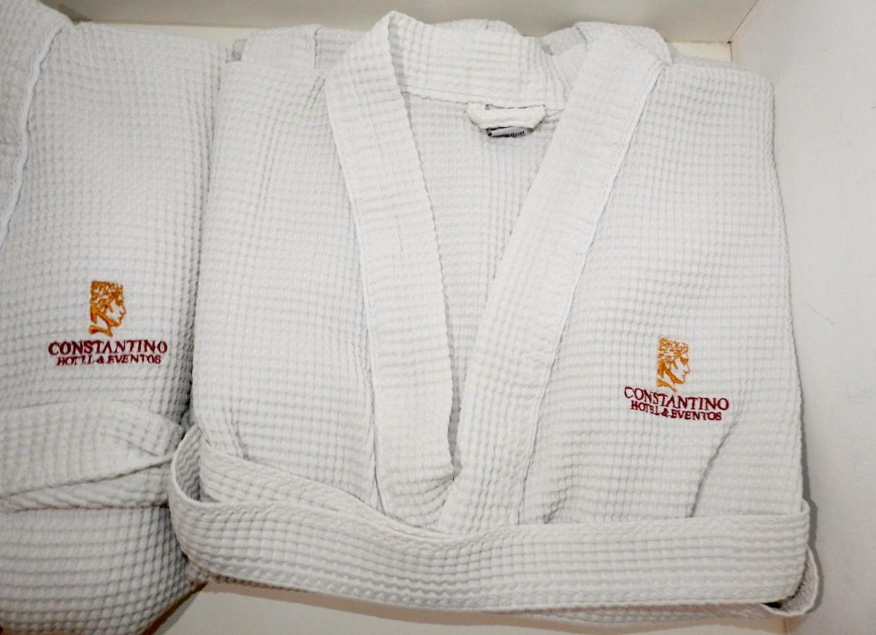 Constantino Hotel e Eventos Juiz de Fora Esterno foto A waffle bathrobe