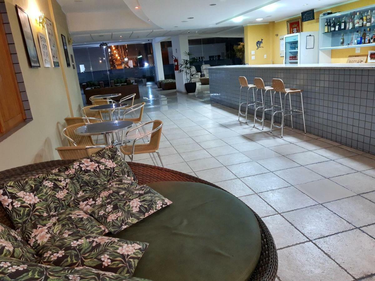 Constantino Hotel e Eventos Juiz de Fora Esterno foto The bar at the hotel